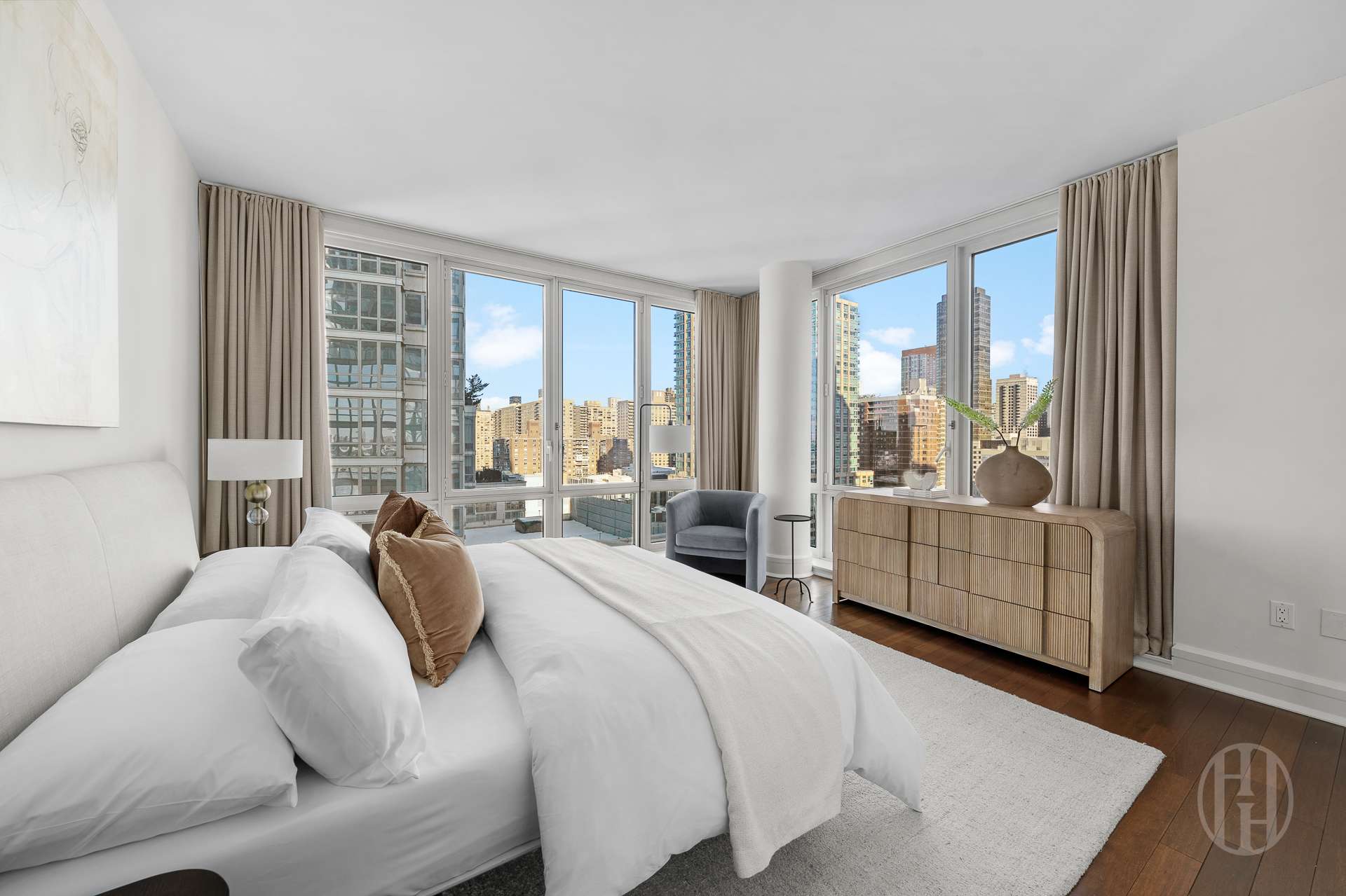 60 Riverside Boulevard 1902