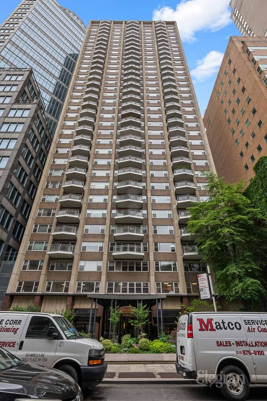 118 E 60th Street 33/32 Duplex