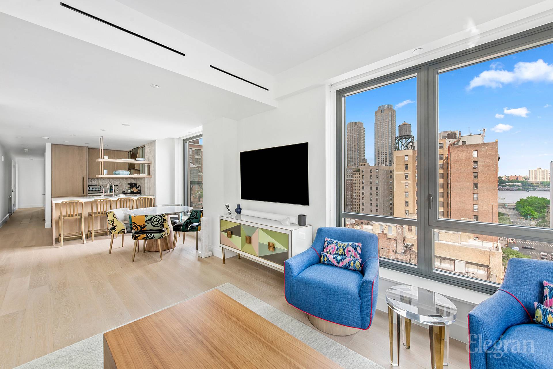 214 W 72nd Street