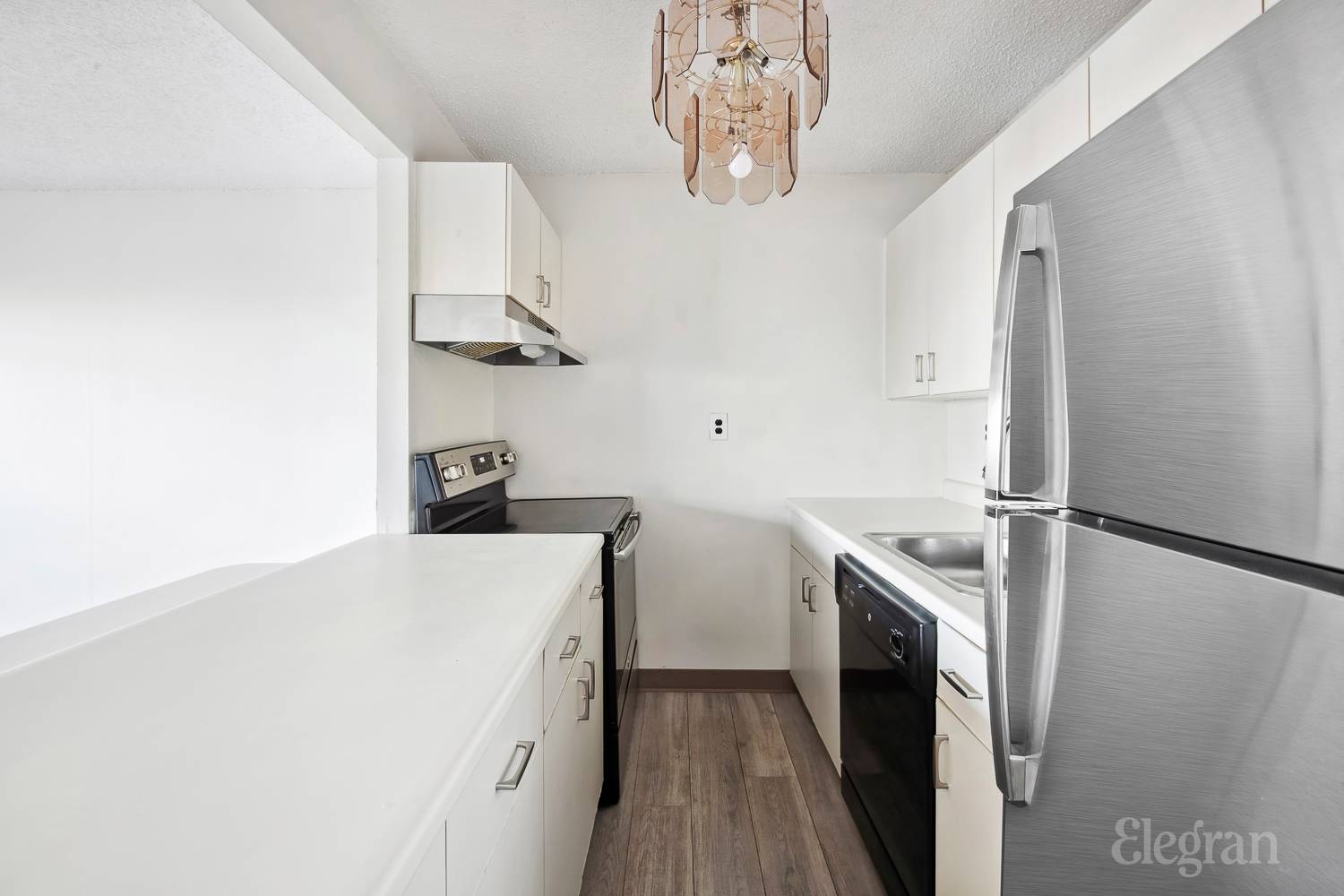 25-40 Shore Boulevard 4M