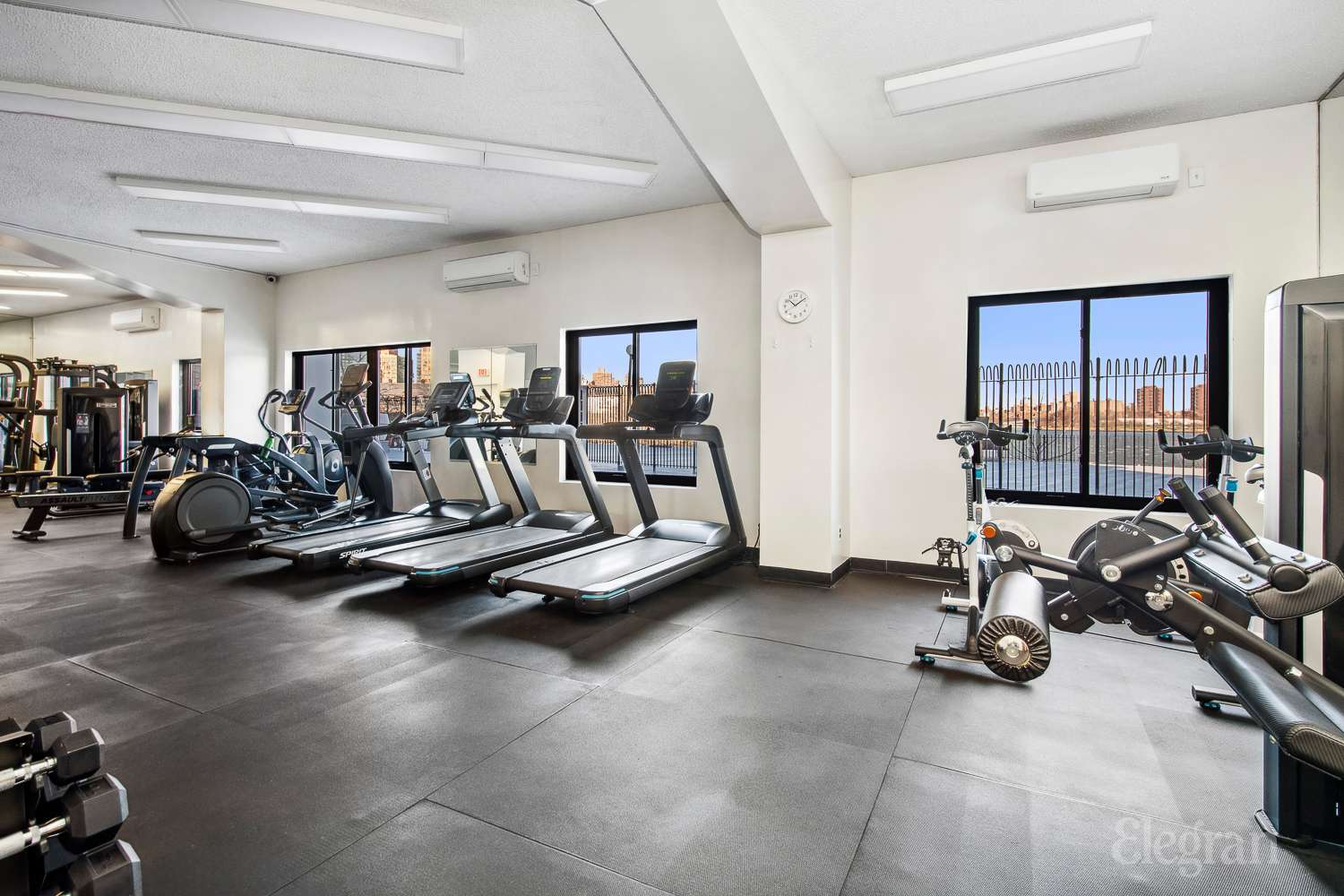 25-40 Shore Boulevard 4M