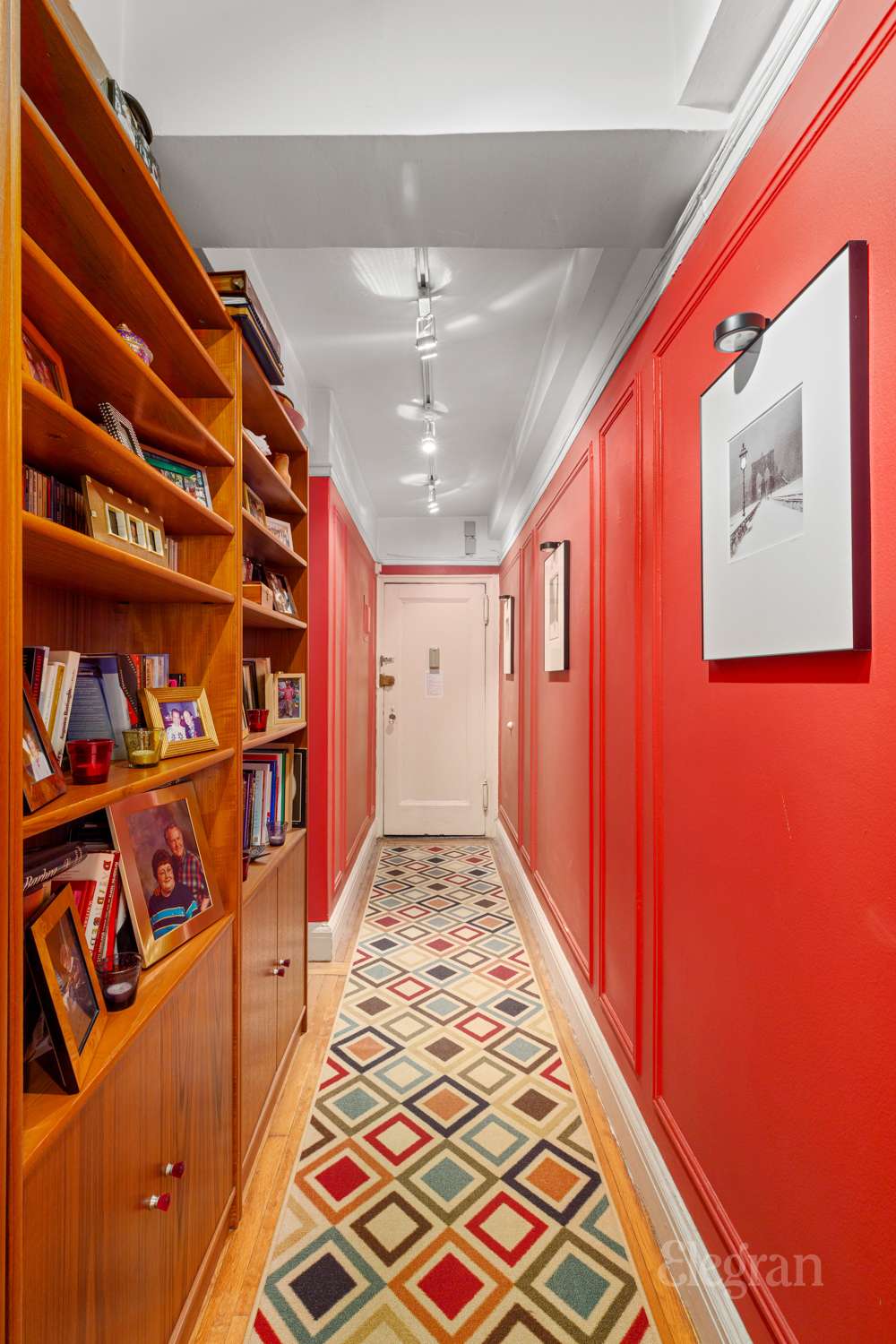 325 W 45th Street 319