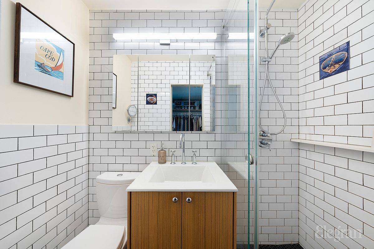 240 Kingsland Avenue 3R