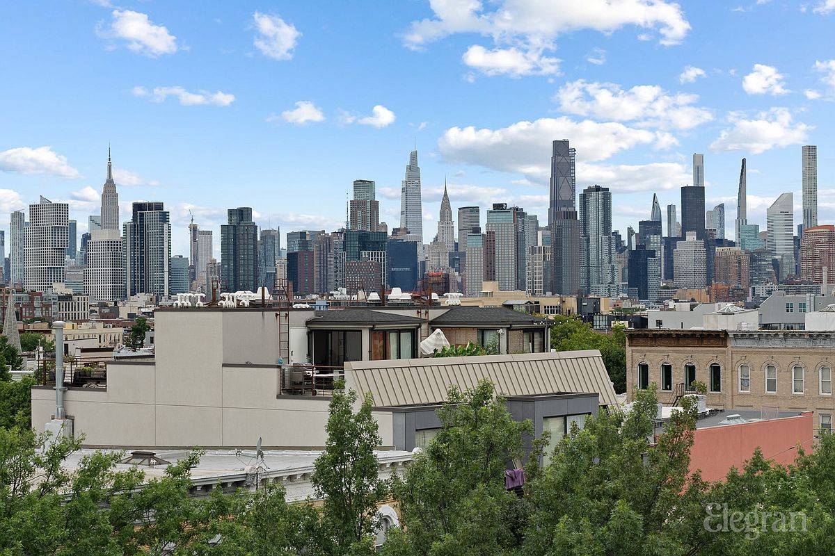 240 Kingsland Avenue 3R