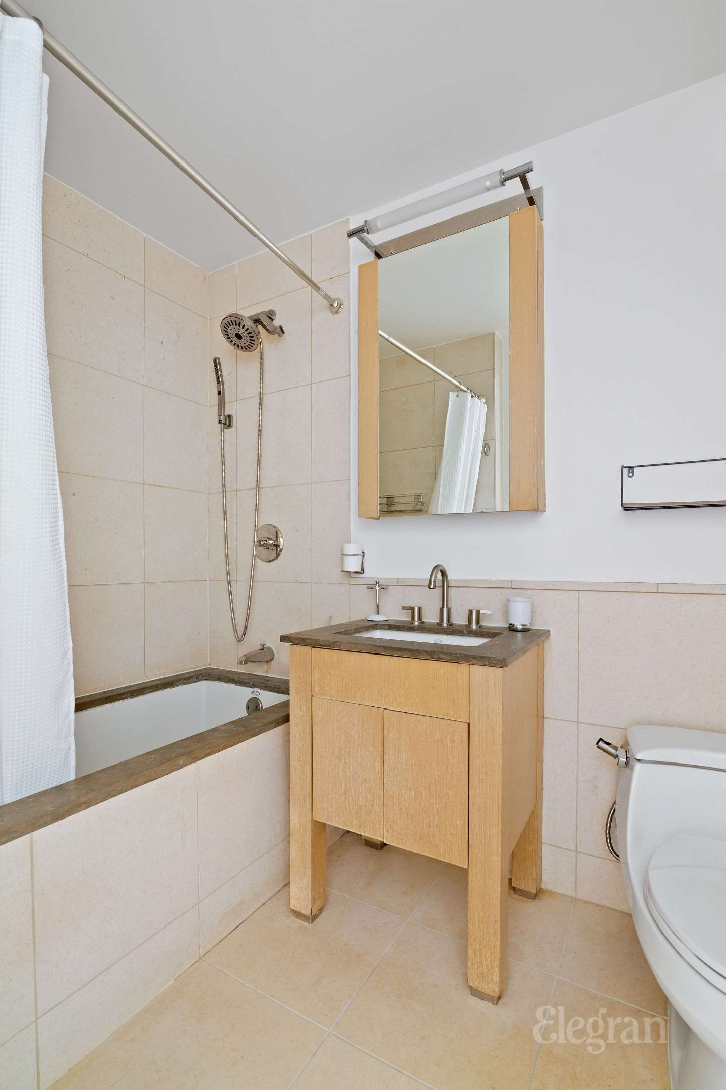 350 W 42nd Street 4E