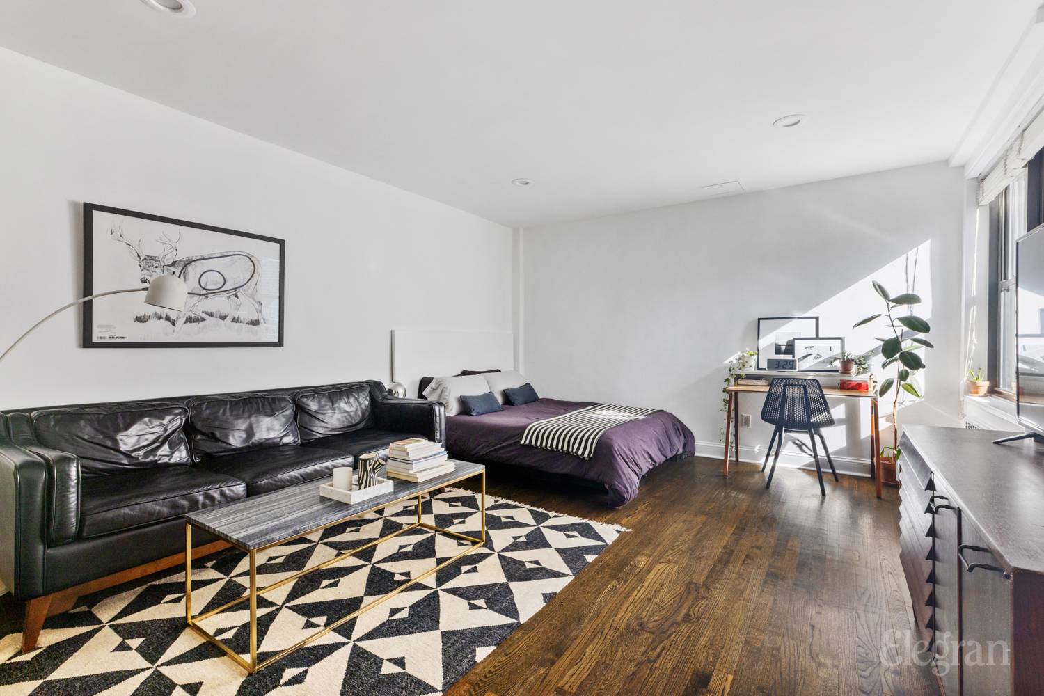60 E 9th Street 614