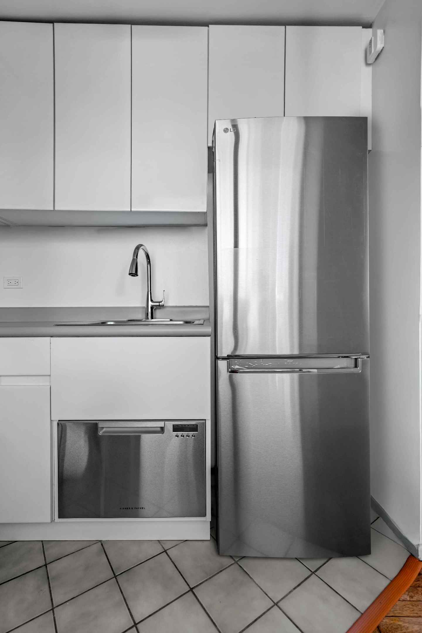 236 E 47th Street 33D