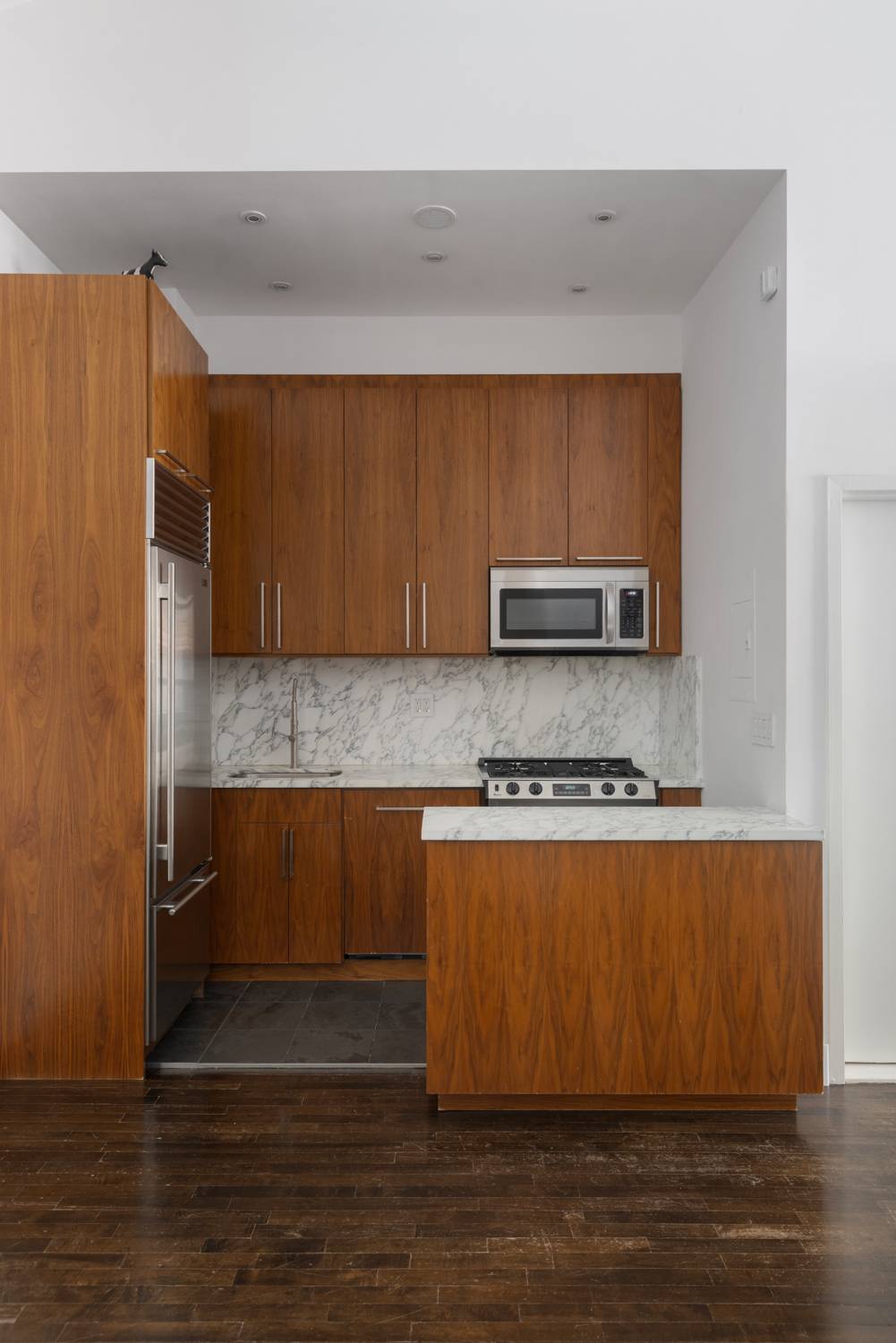 39 E 12th Street 308