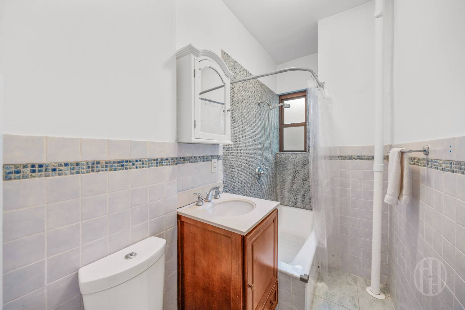 3115 Broadway 61