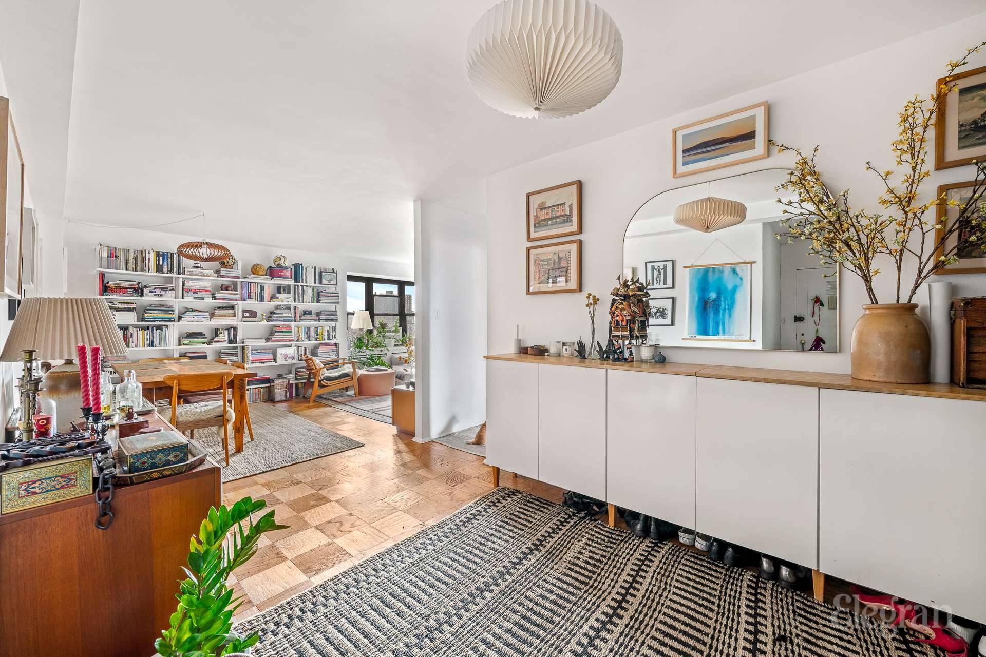 212 E Broadway G1205