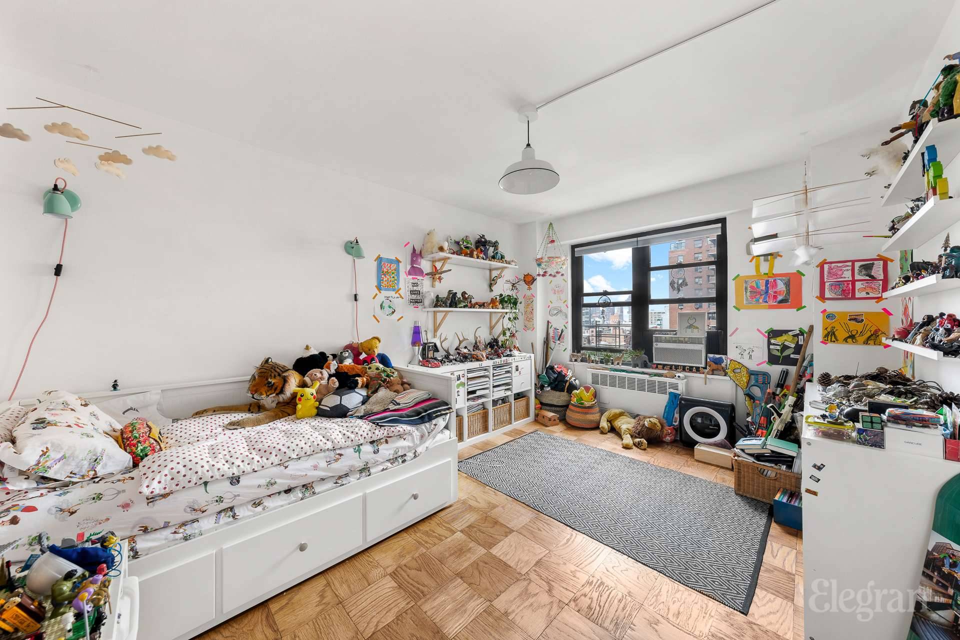 212 E Broadway G1205