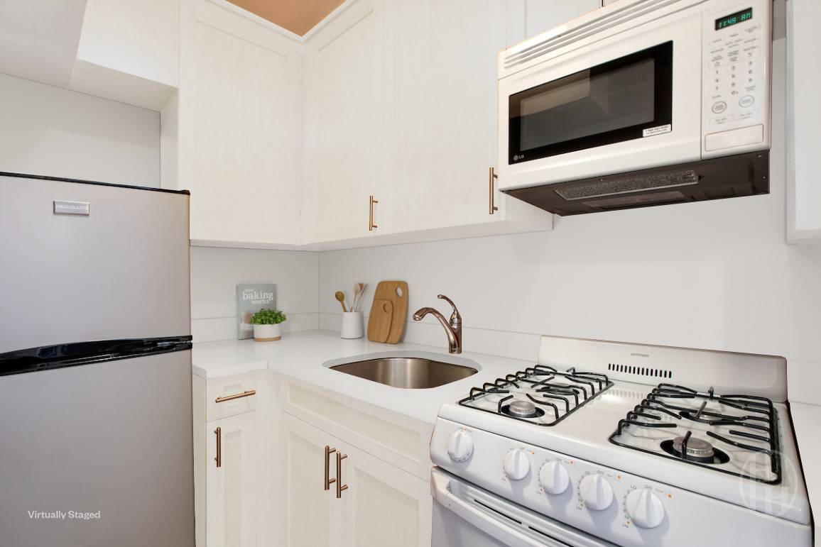 225 E 36th Street 6-A