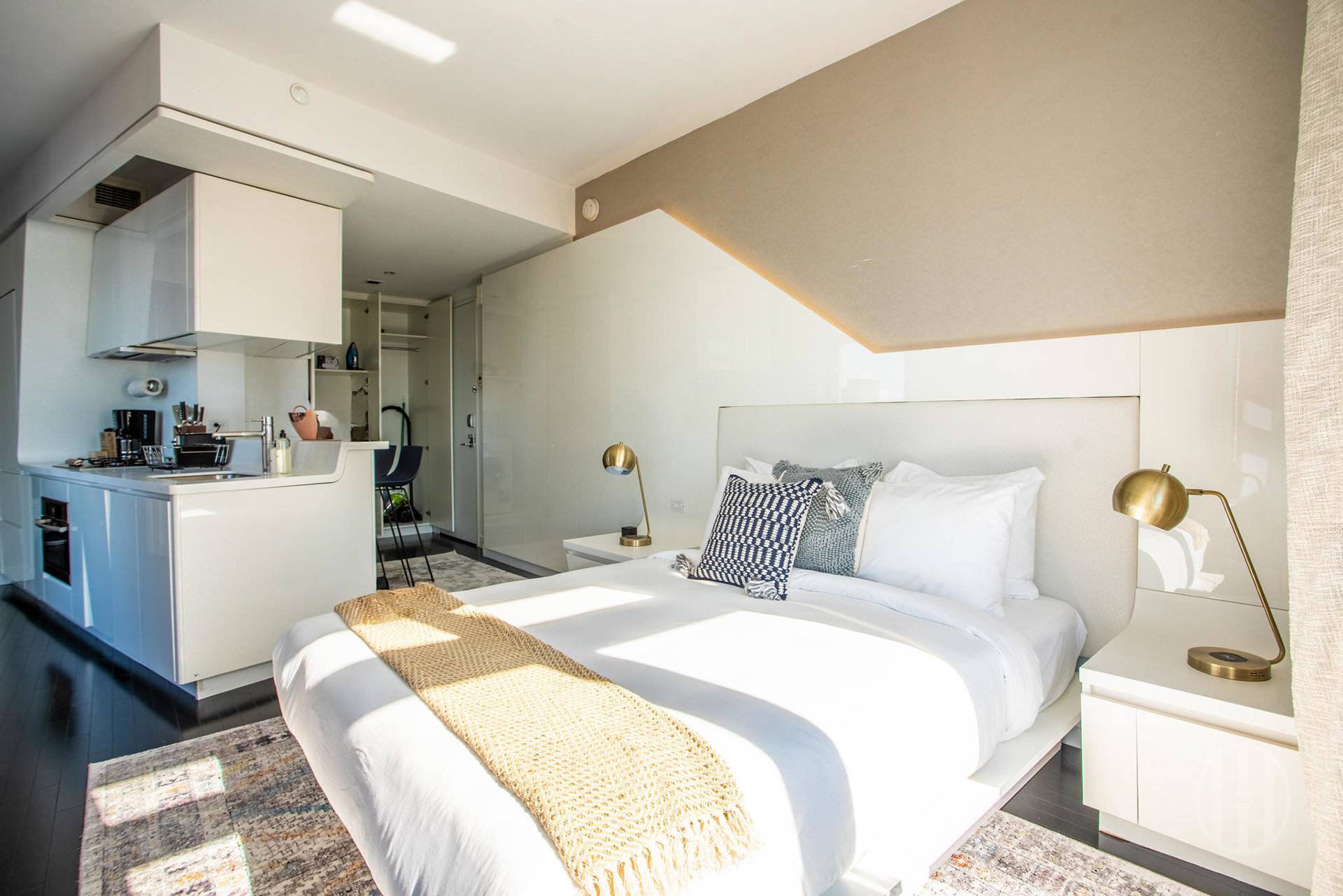 123 Washington Street 27/28/29