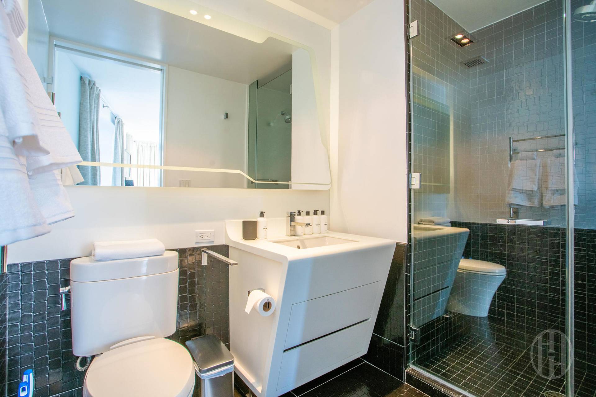 123 Washington Street 27/28/29