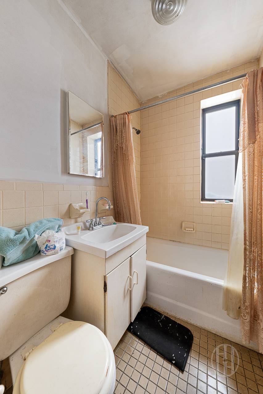 2440 Amsterdam Avenue 5C