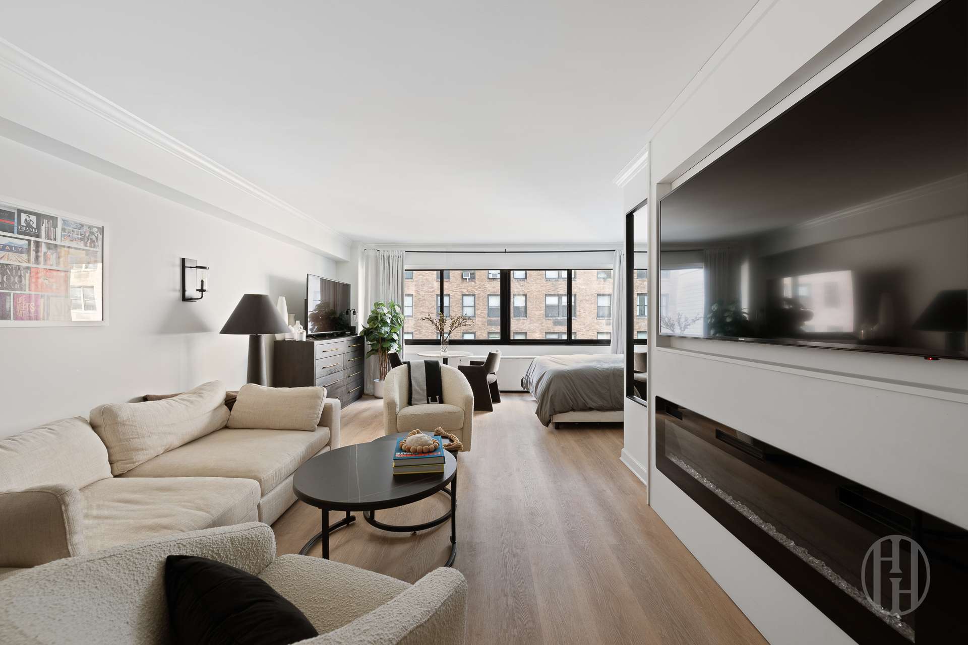 200 E 78th Street 7E