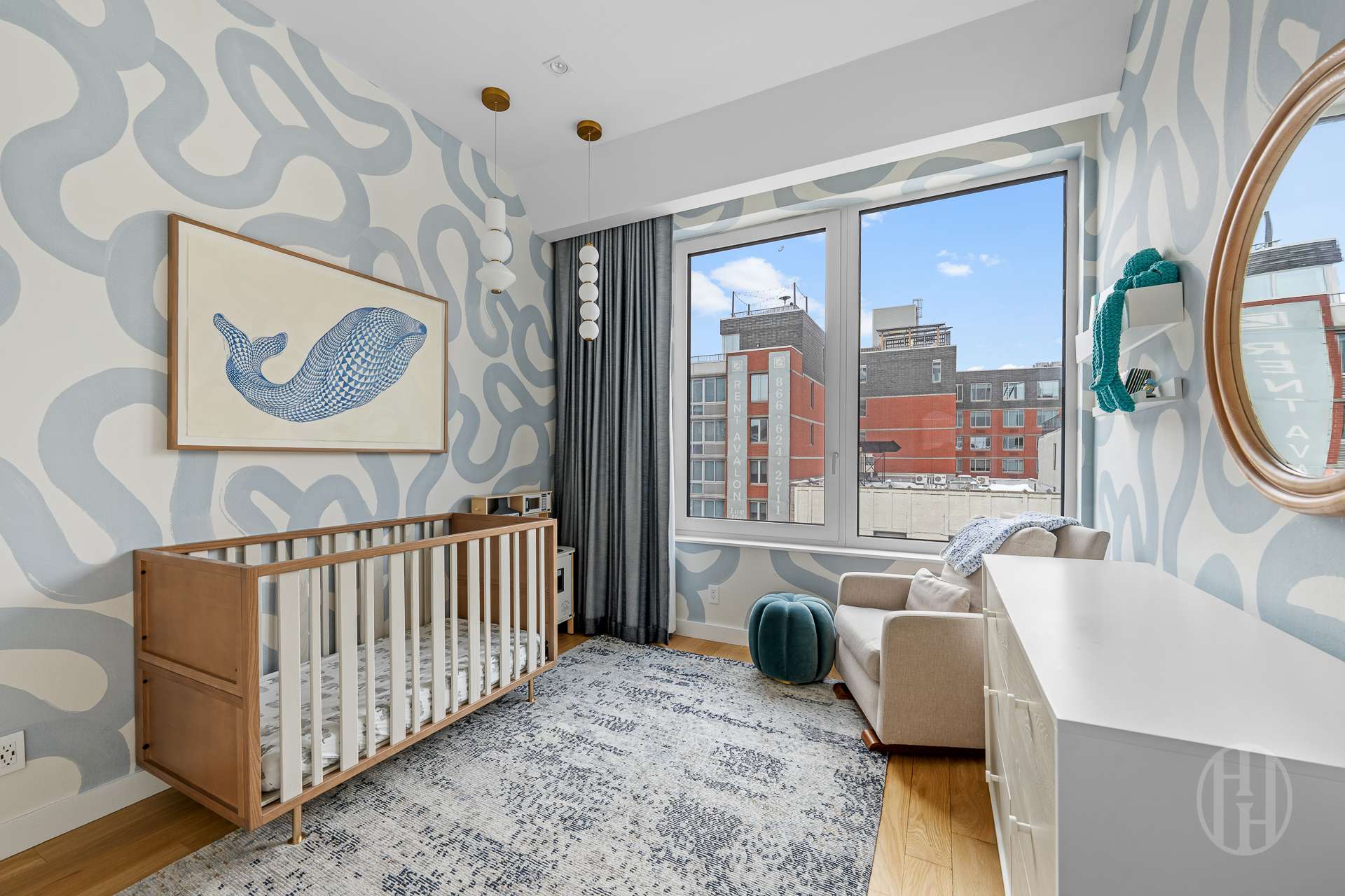 32 E 1st Street 4D