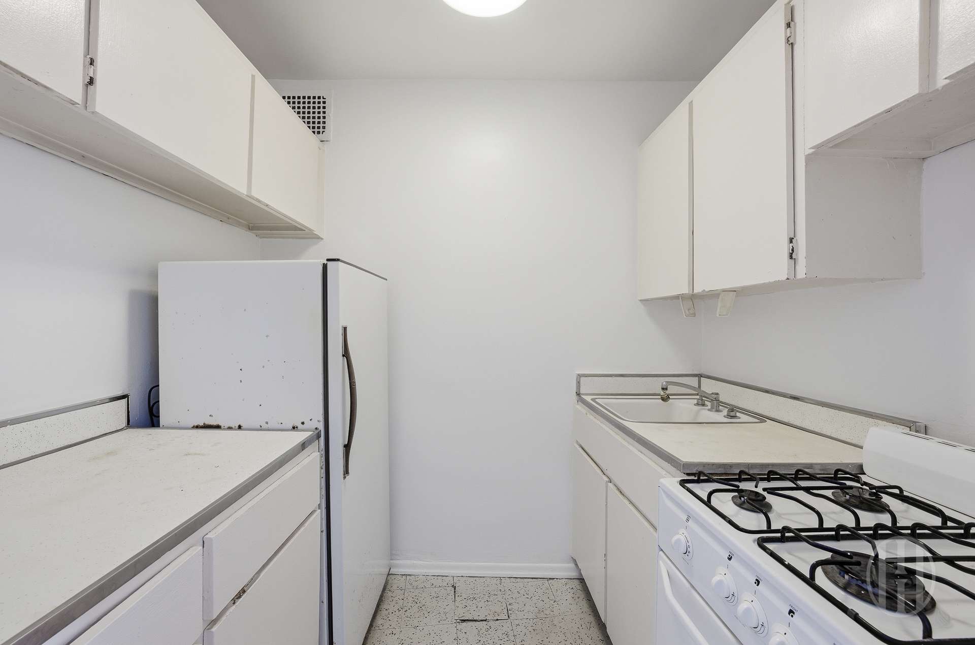 225 E 36th Street 19-D