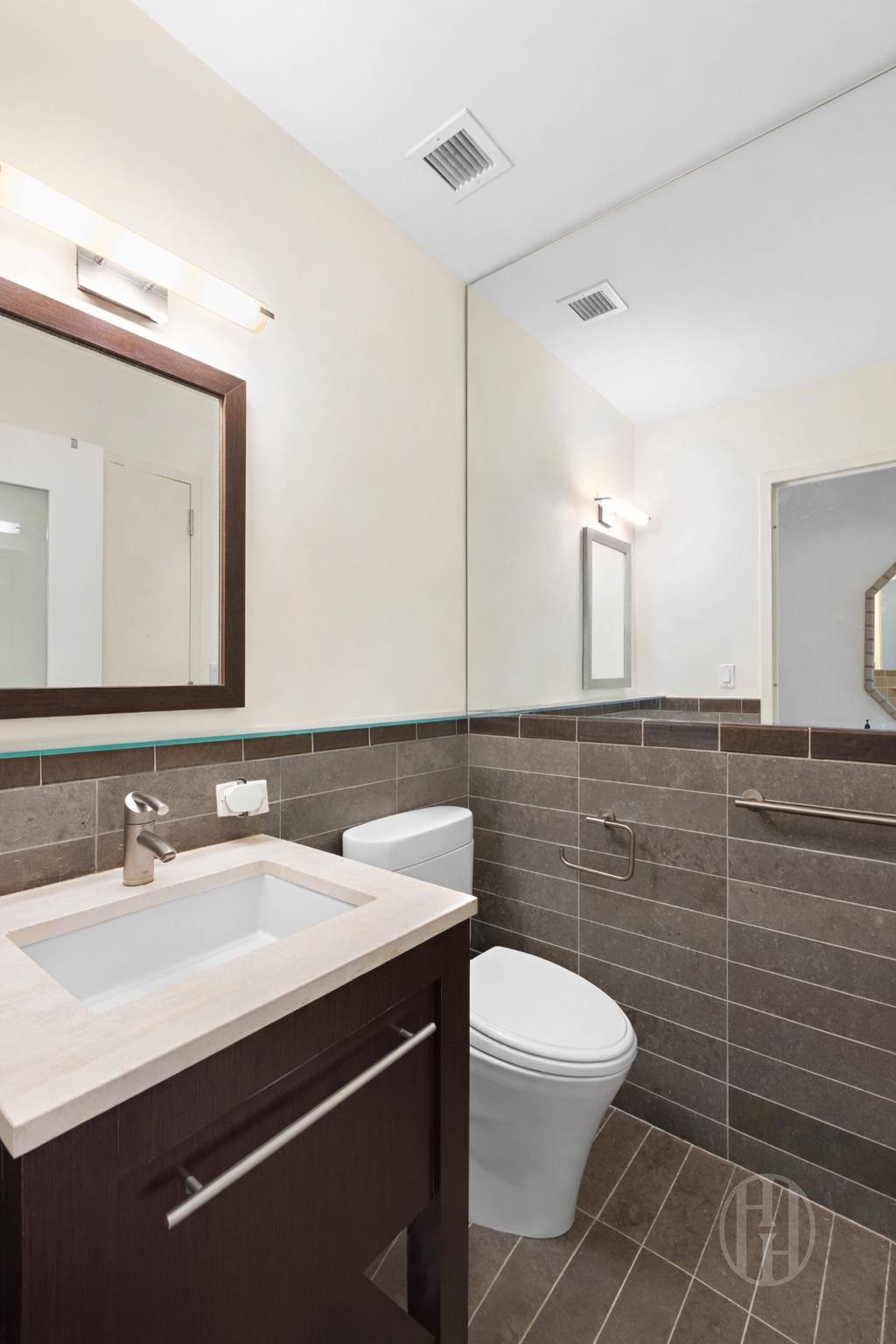 101 W 24th Street 19C