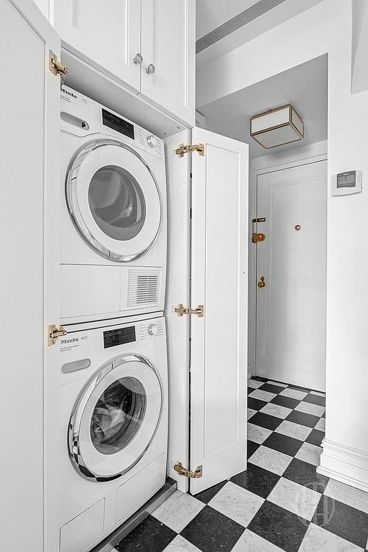 19 E 88th Street PHD