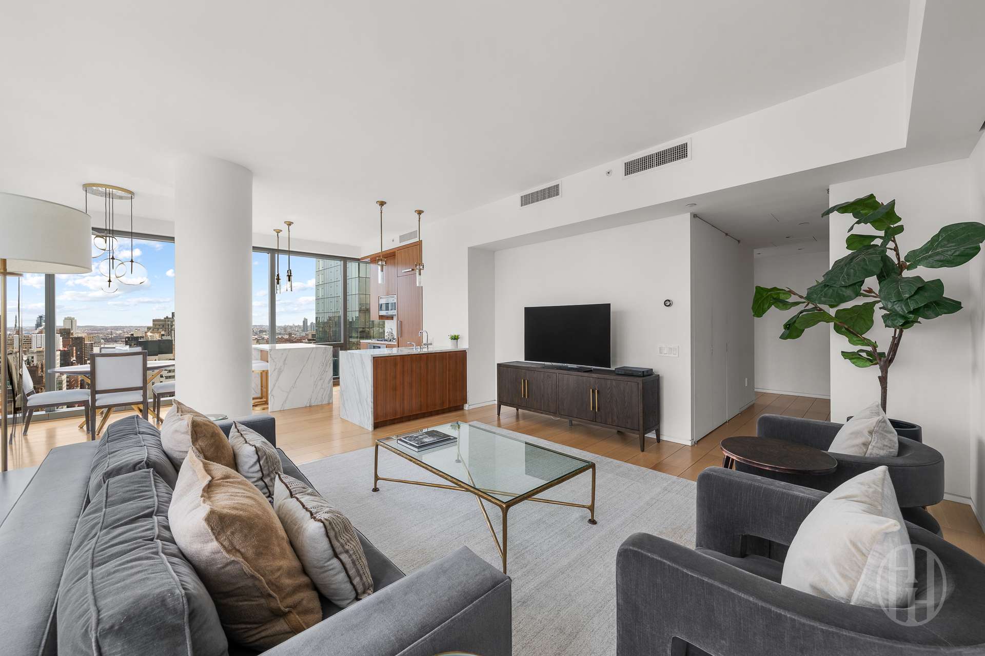 23 E 22nd Street 28B