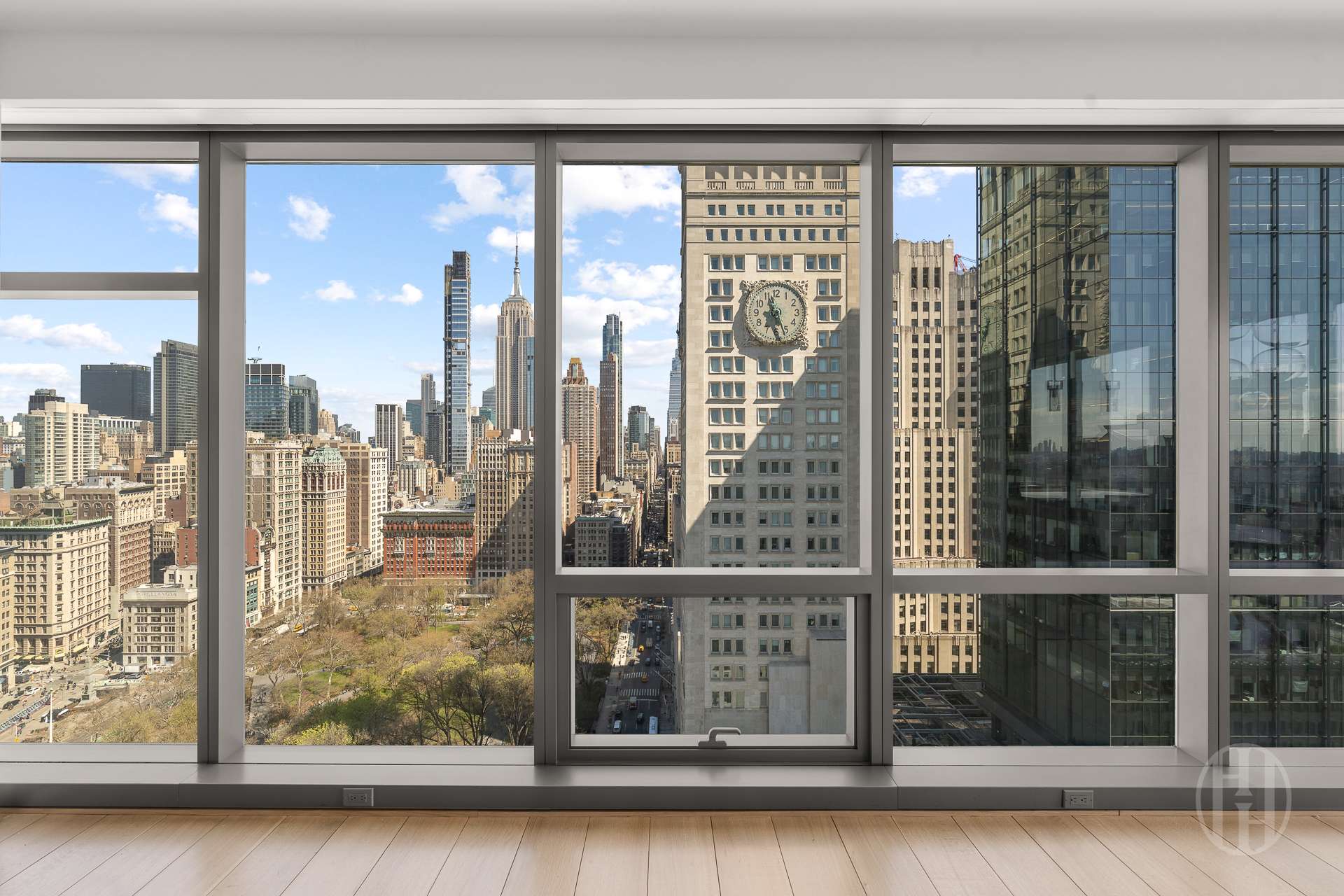 23 E 22nd Street 28B