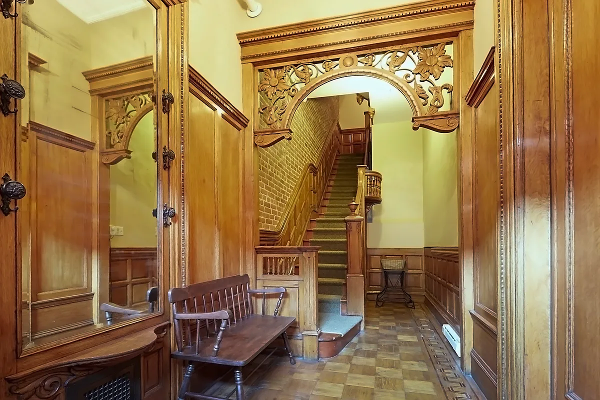 105 W 118th Street