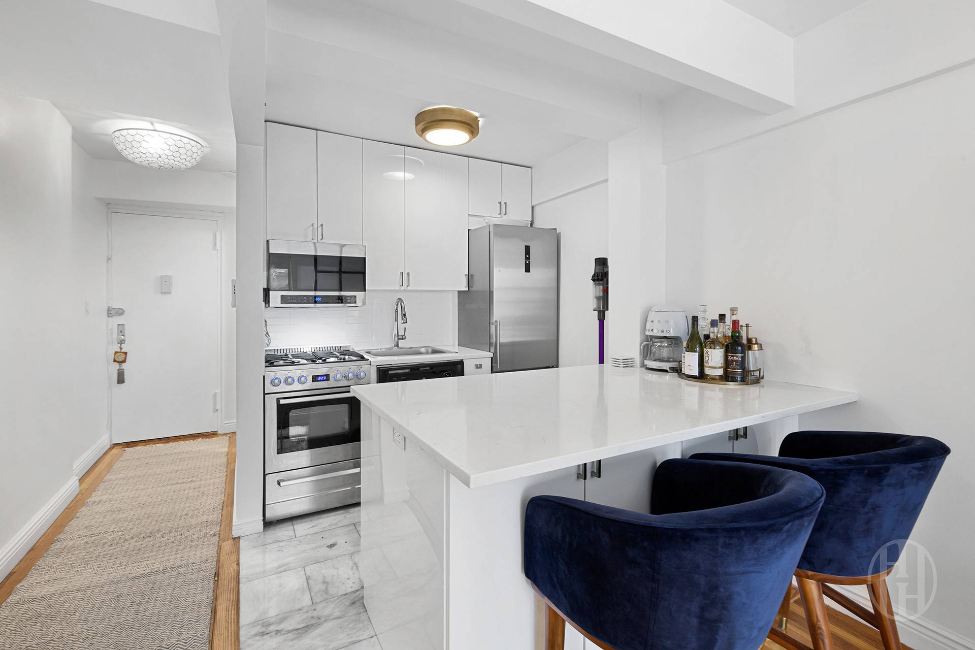345 E 54th Street 3B