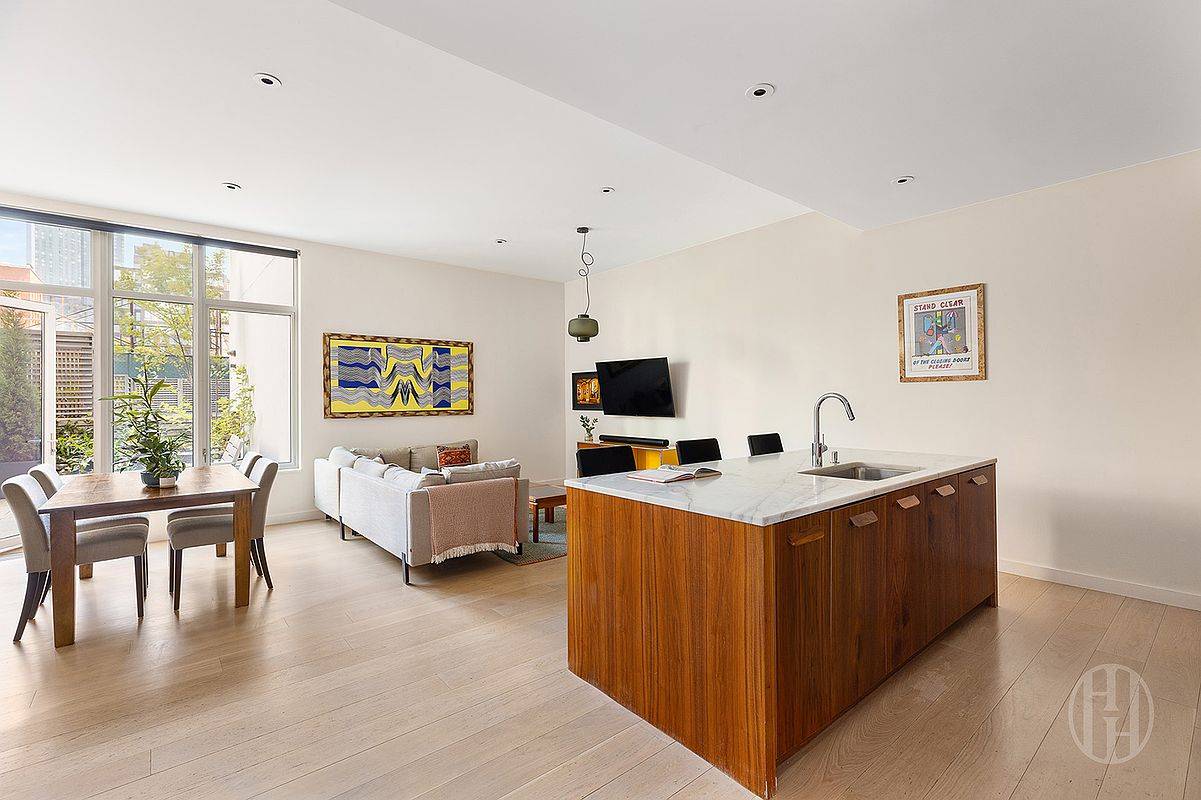 509 Pacific Street 3H