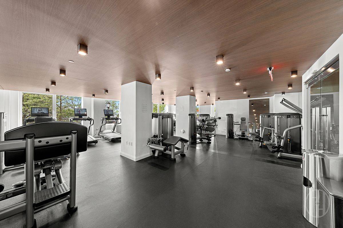 212 Warren Street 5N