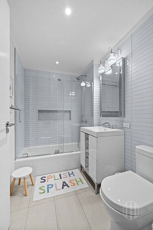 212 Warren Street 5N