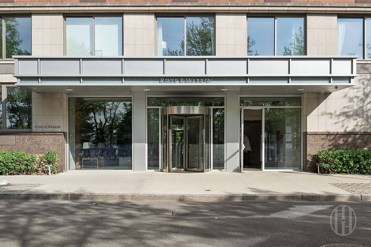 212 Warren Street 5N