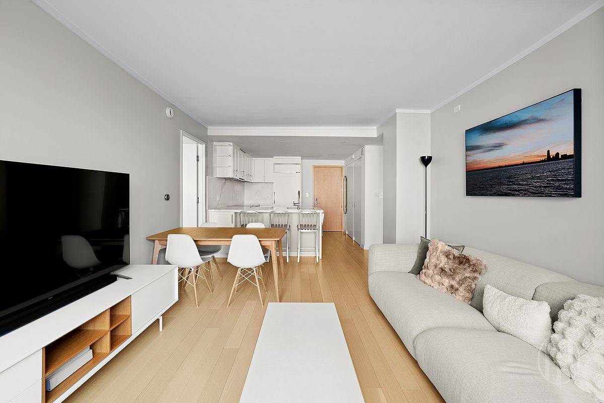 212 Warren Street 5N