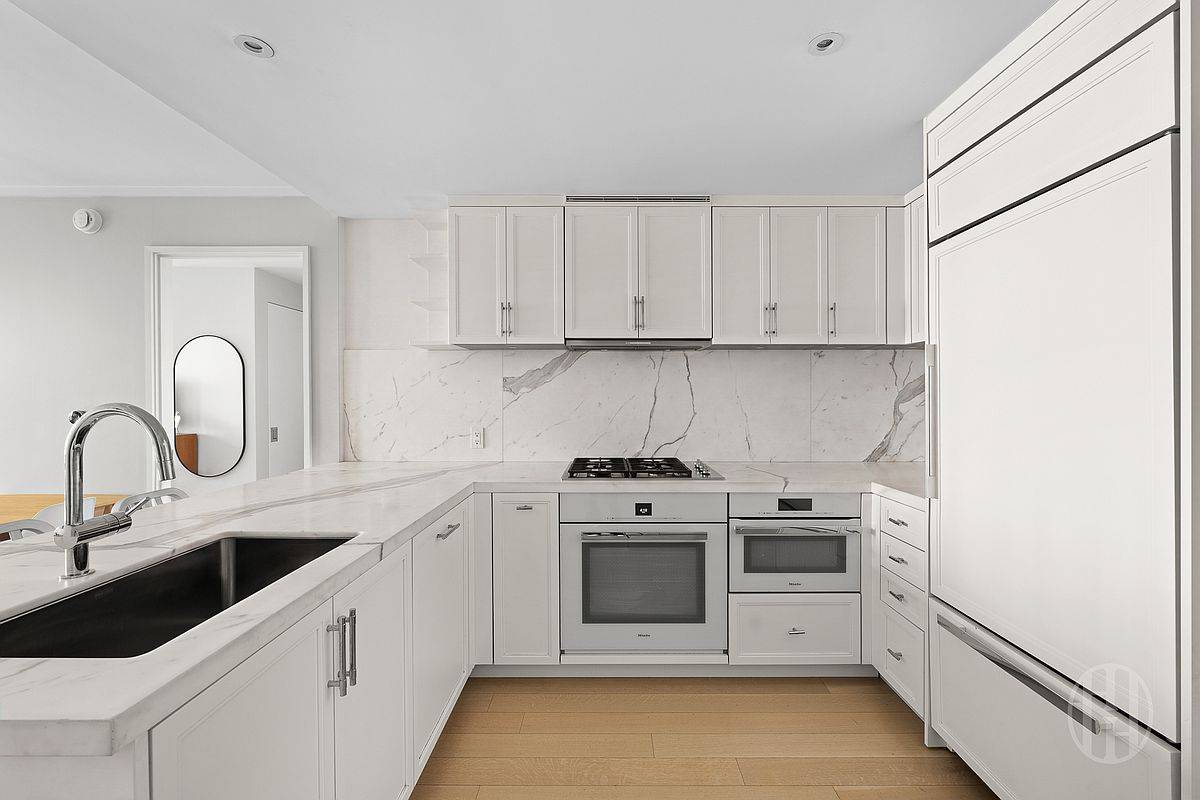 212 Warren Street 5N