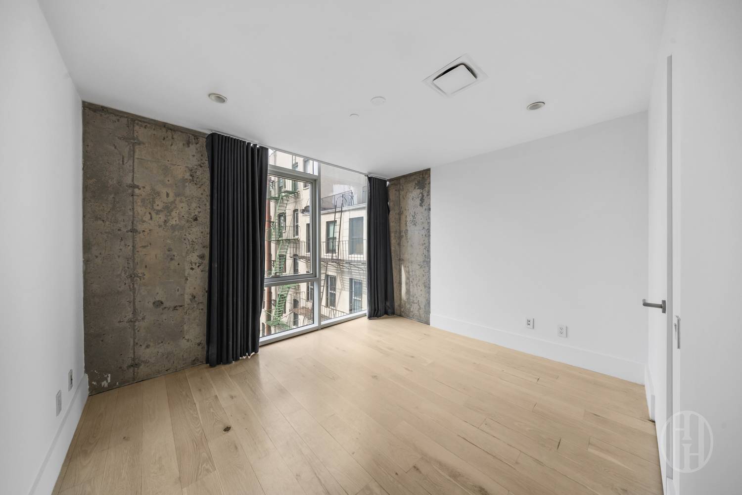 115 Norfolk Street 503