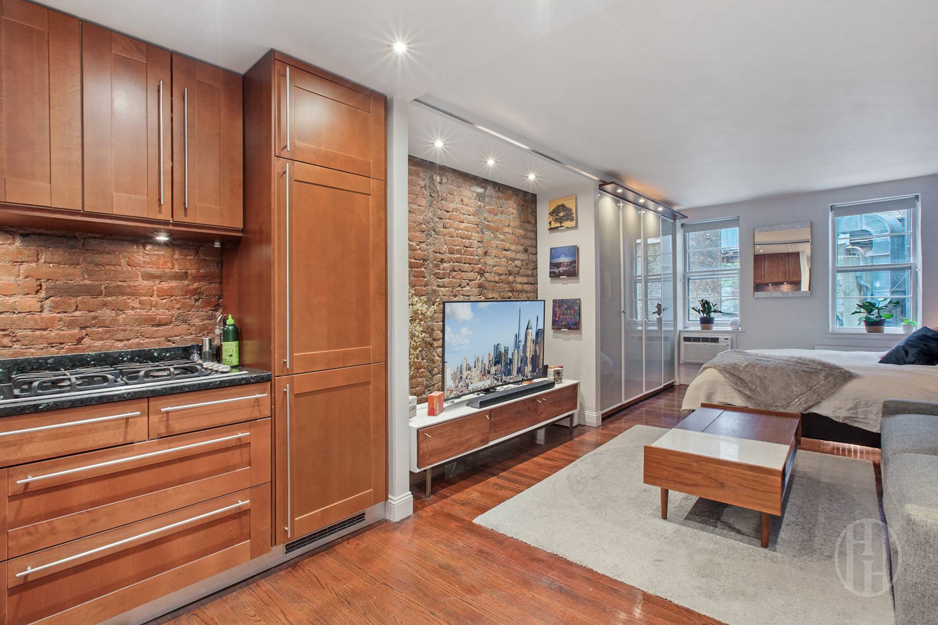 30 E 22nd Street 2B