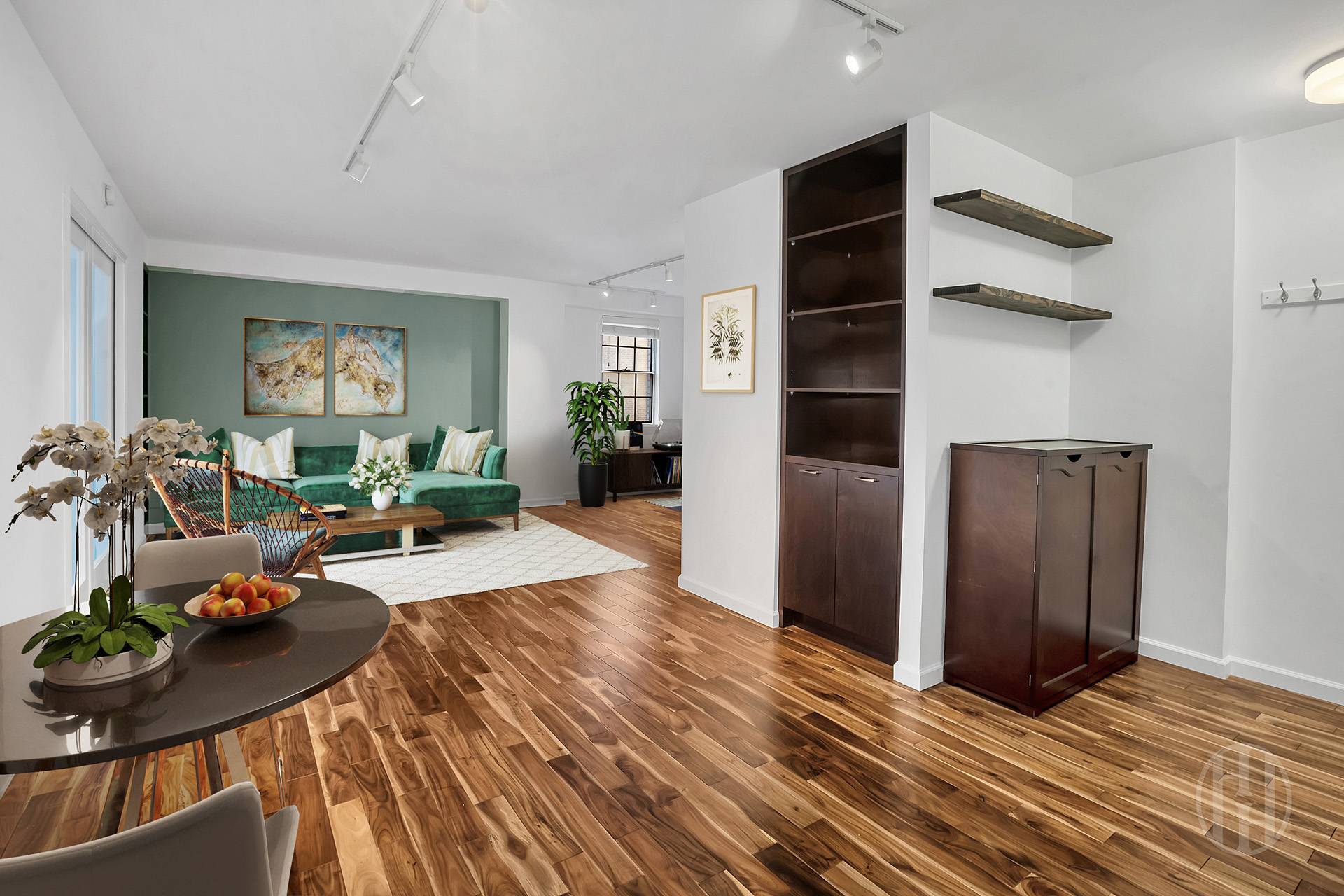 155 E 34th Street 8E