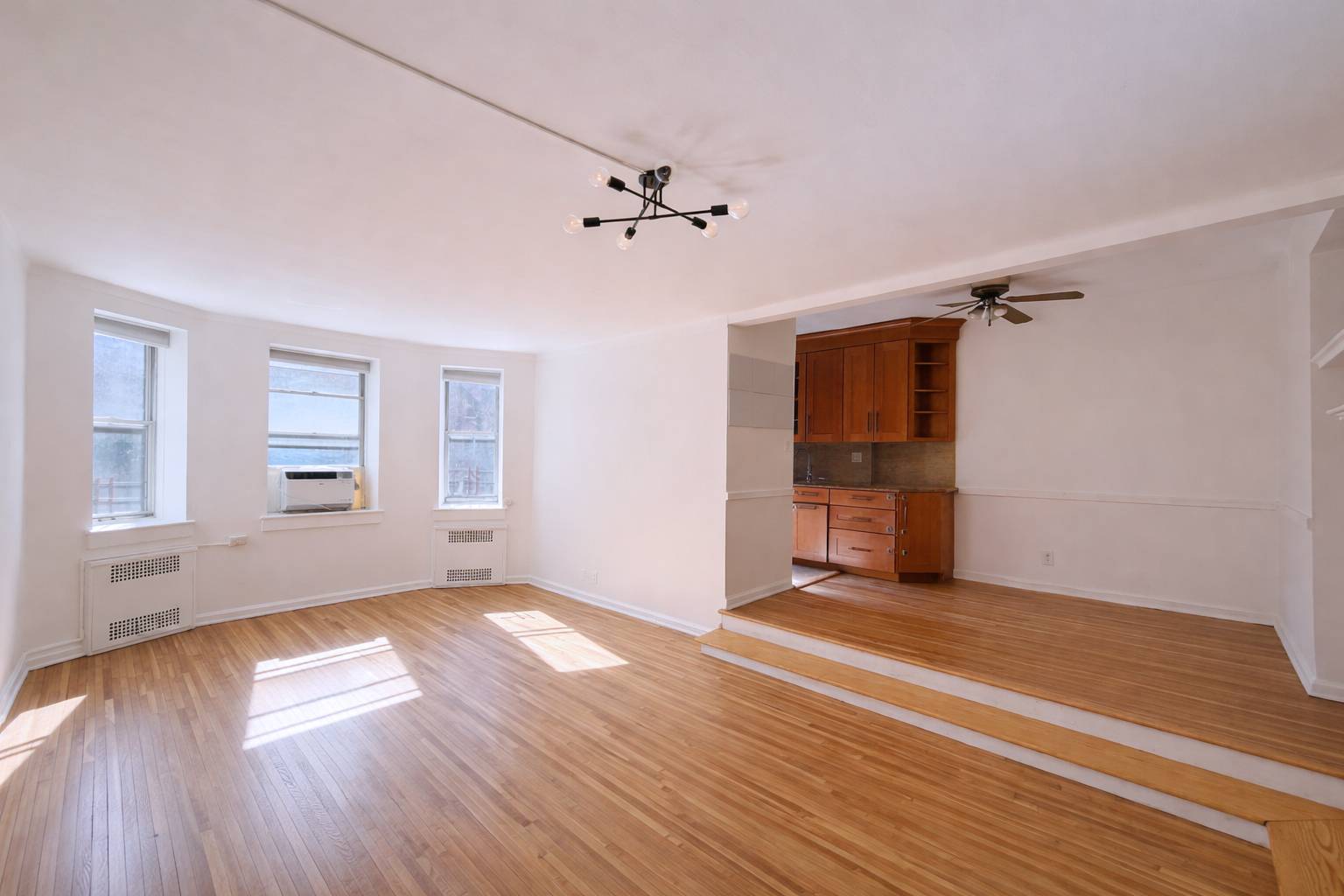 920 E 17th Street 212