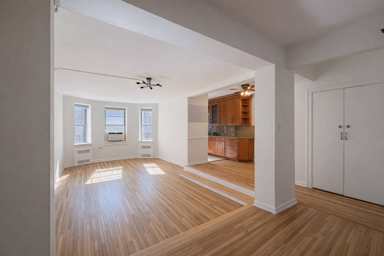 920 E 17th Street 212