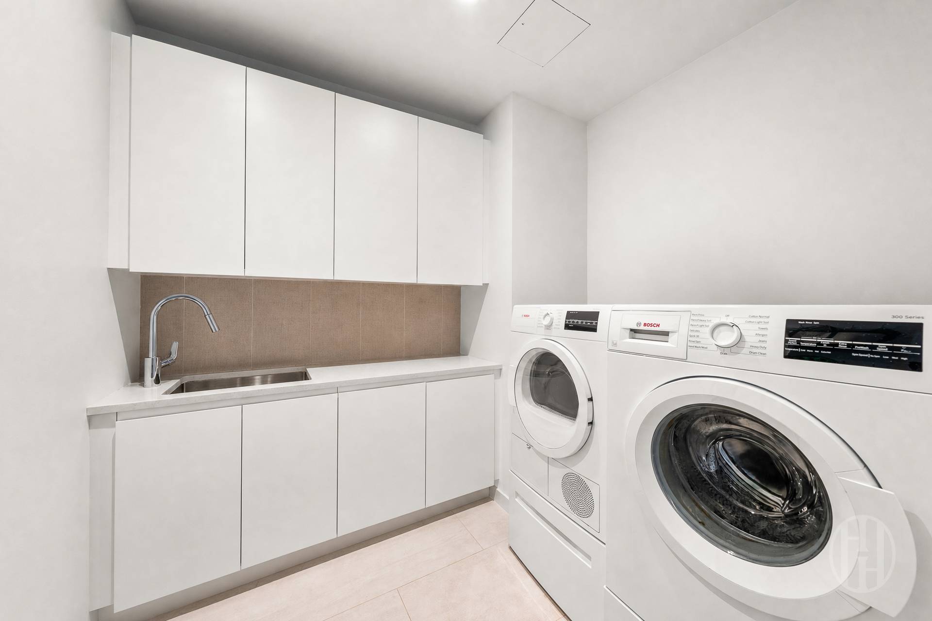 360 E 89th Street 22A