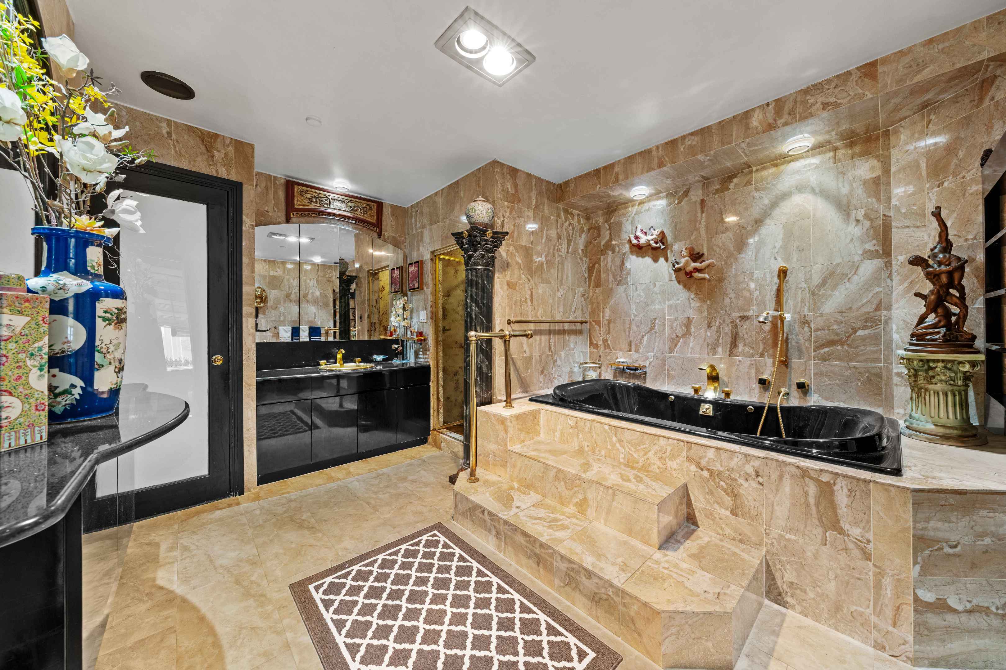 205 E 22nd Street 2L