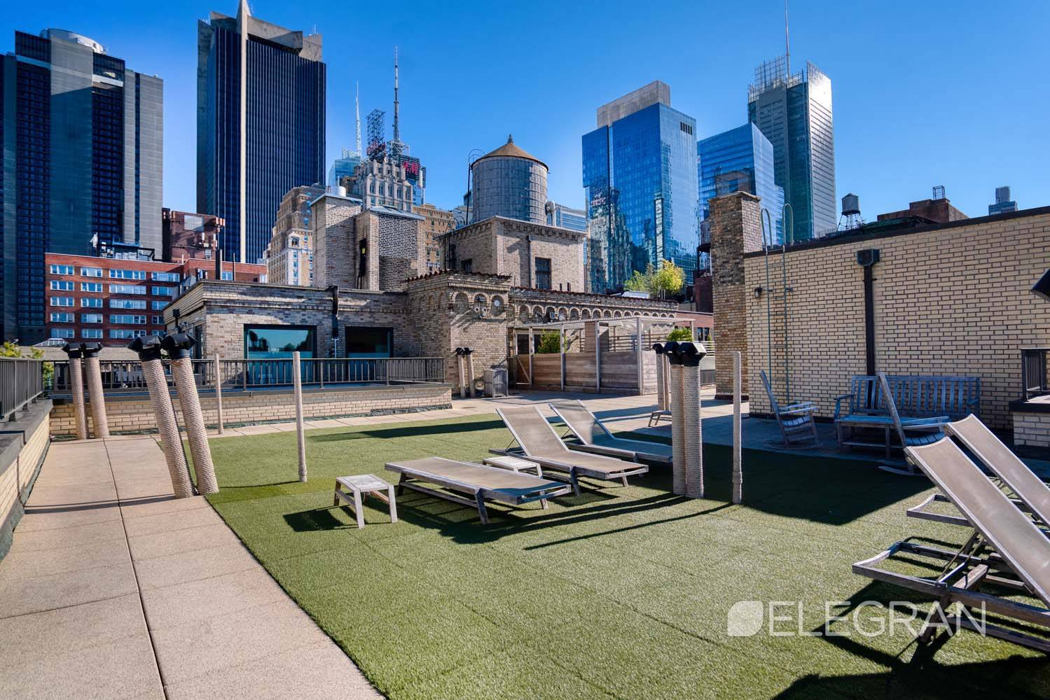 325 W 45th Street 1020