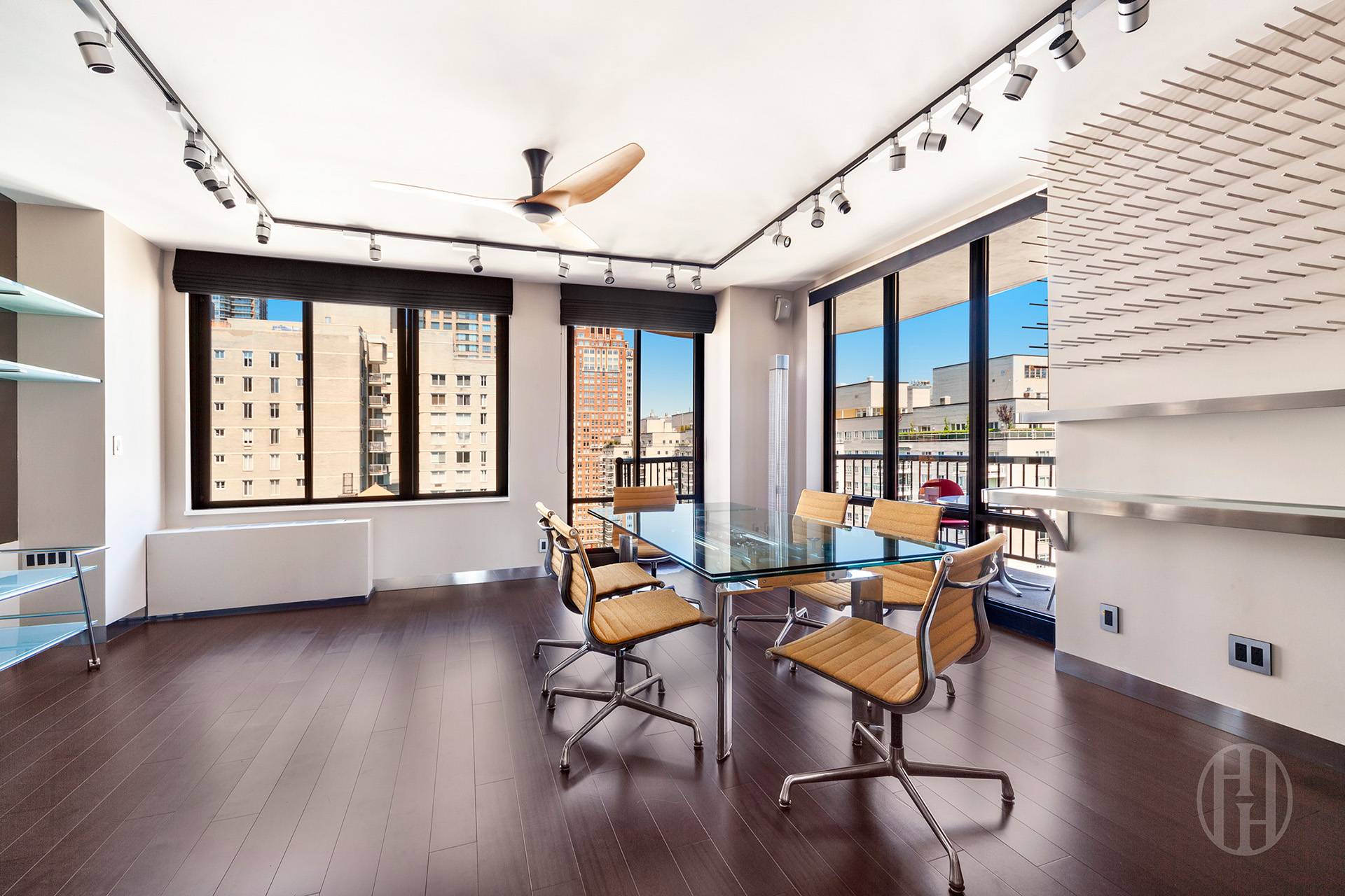304 E 65th Street 21A