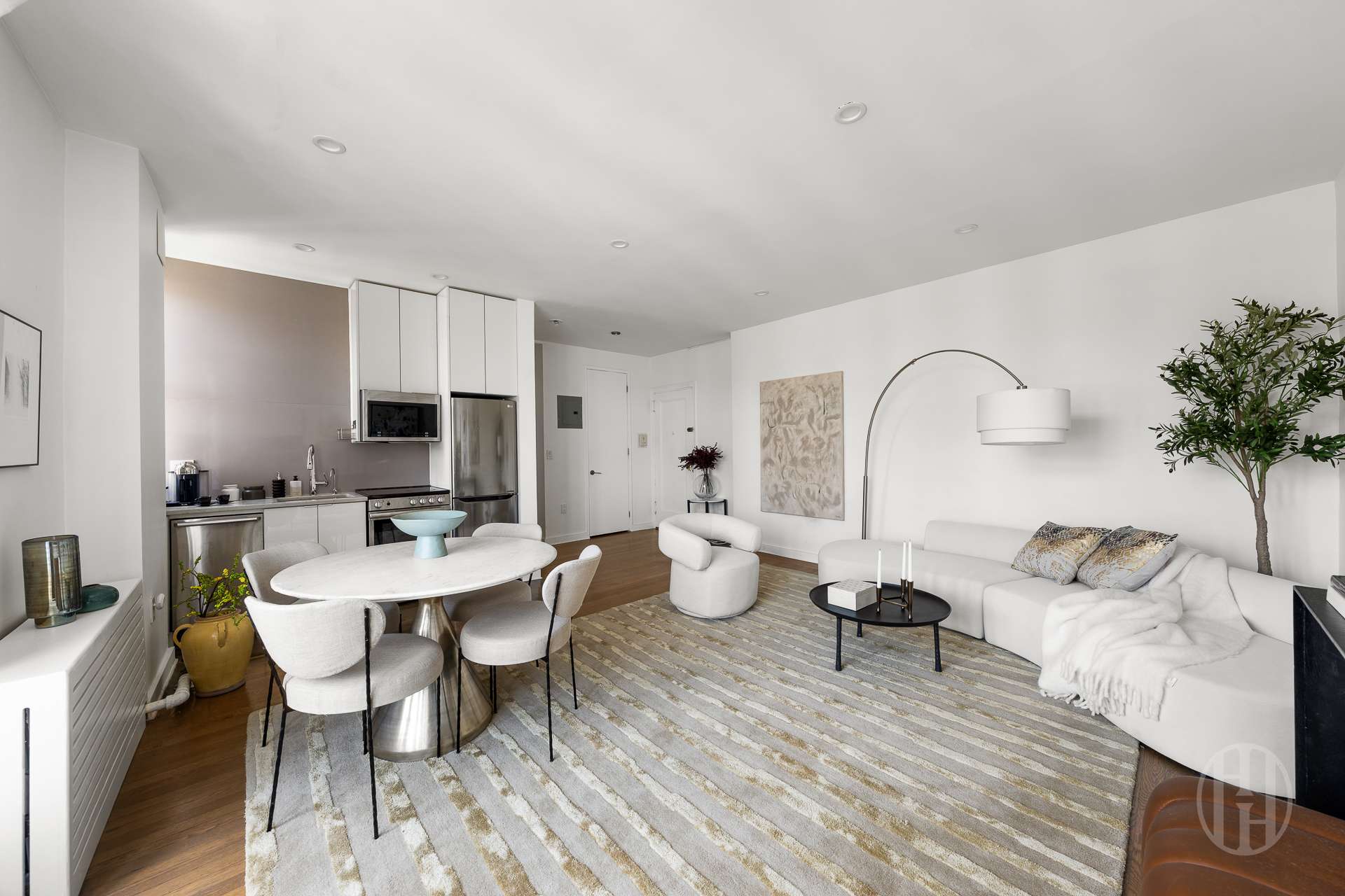 510 W 110th Street PH12D