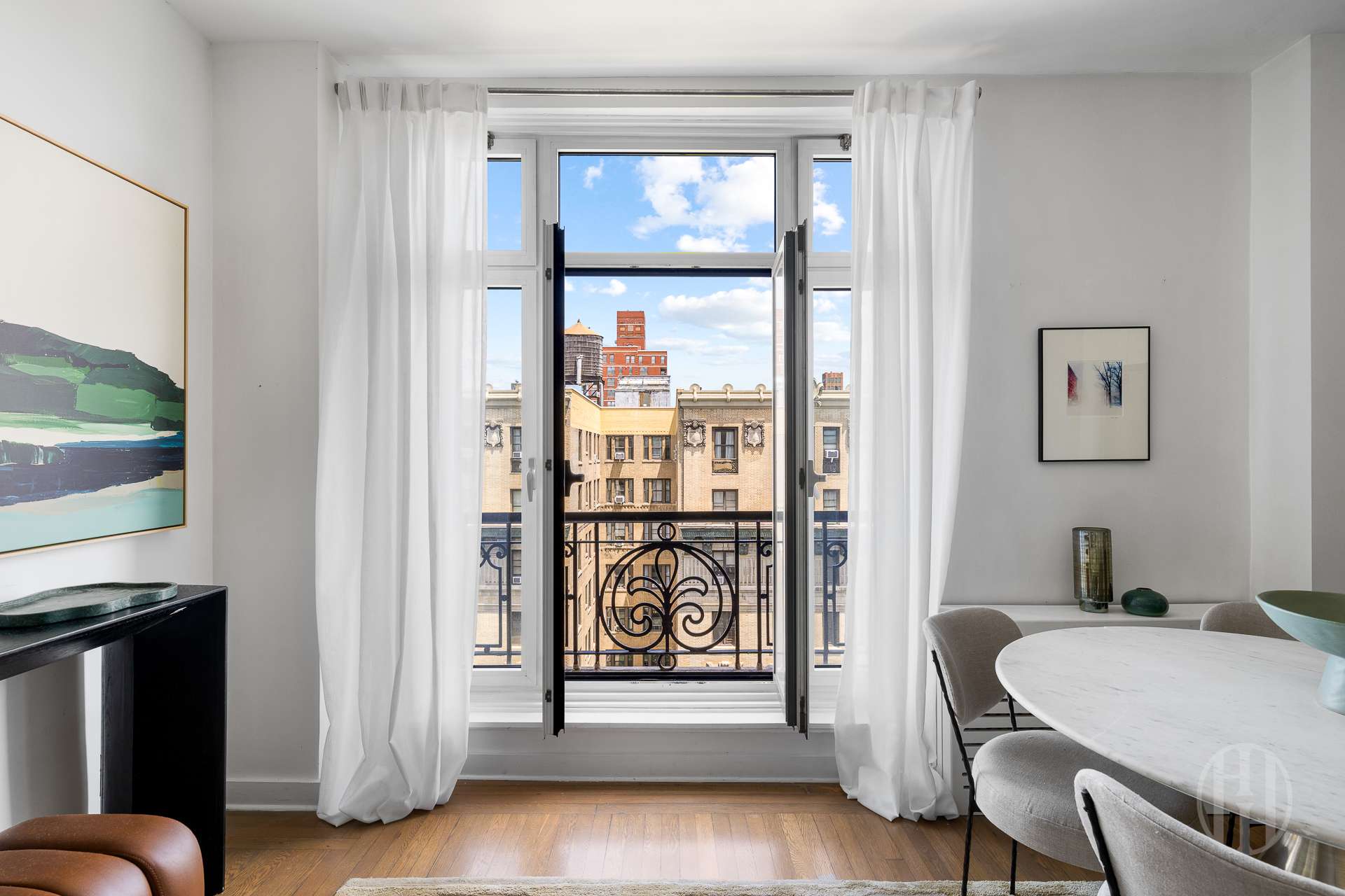 510 W 110th Street PH12D