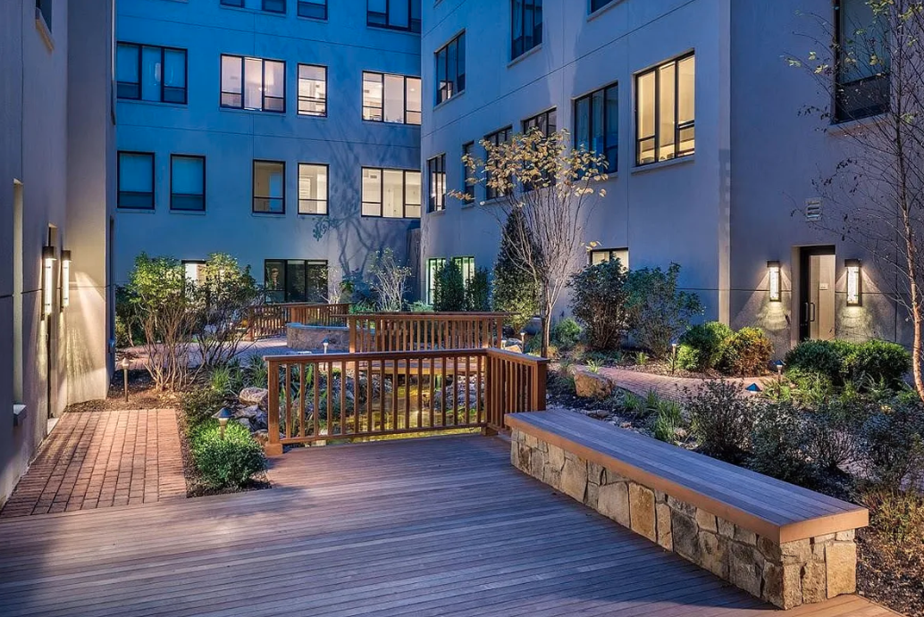 416 W 52nd Street 525