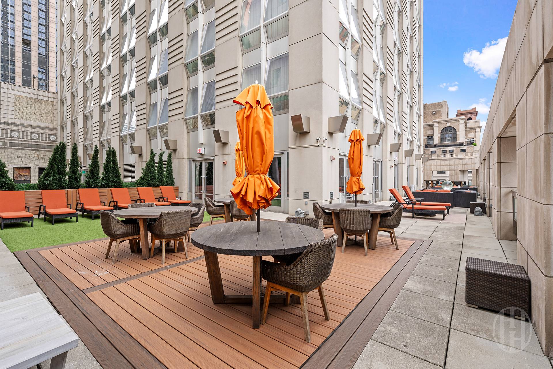 400 5th Avenue 34A