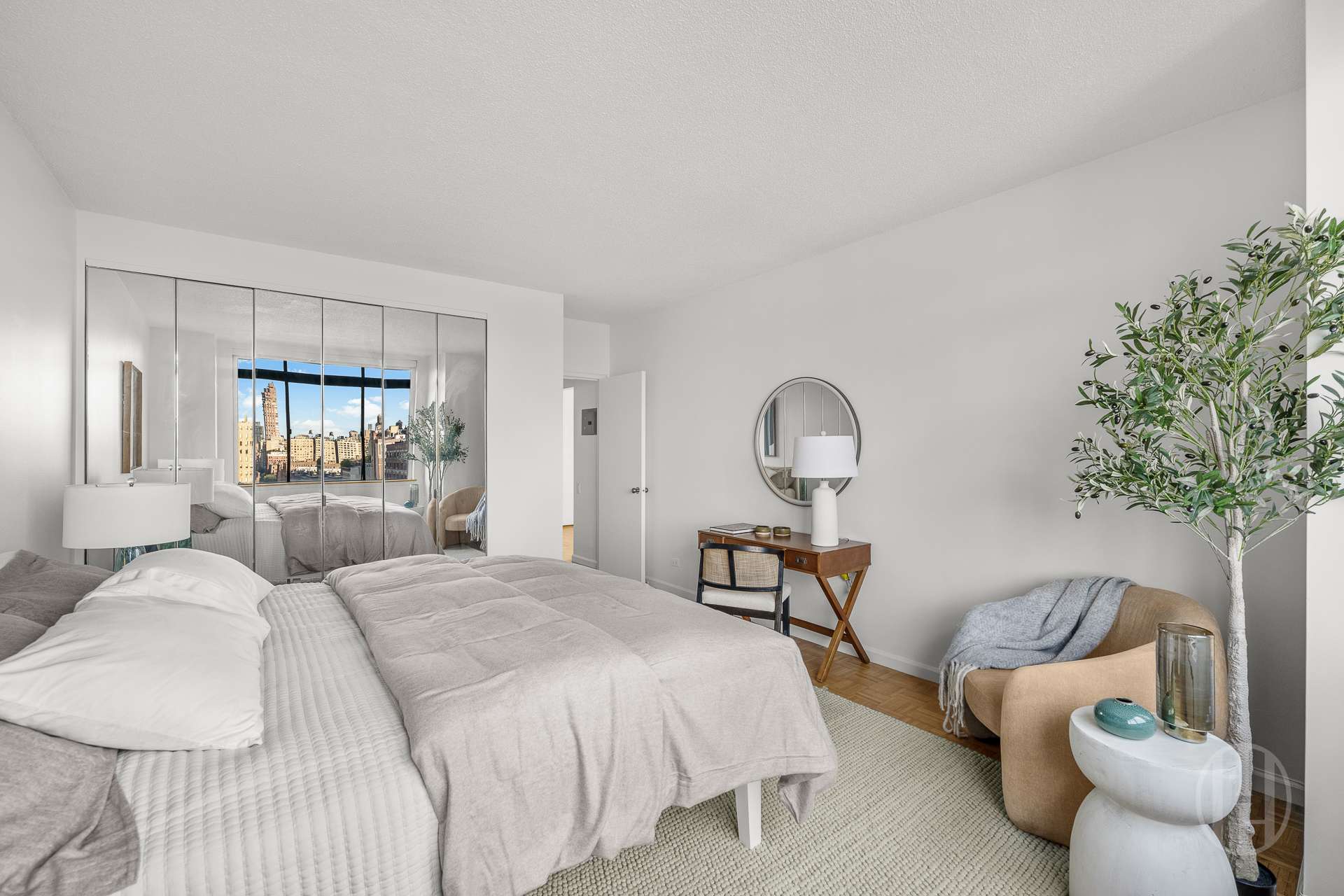 45 W 67th Street 14H