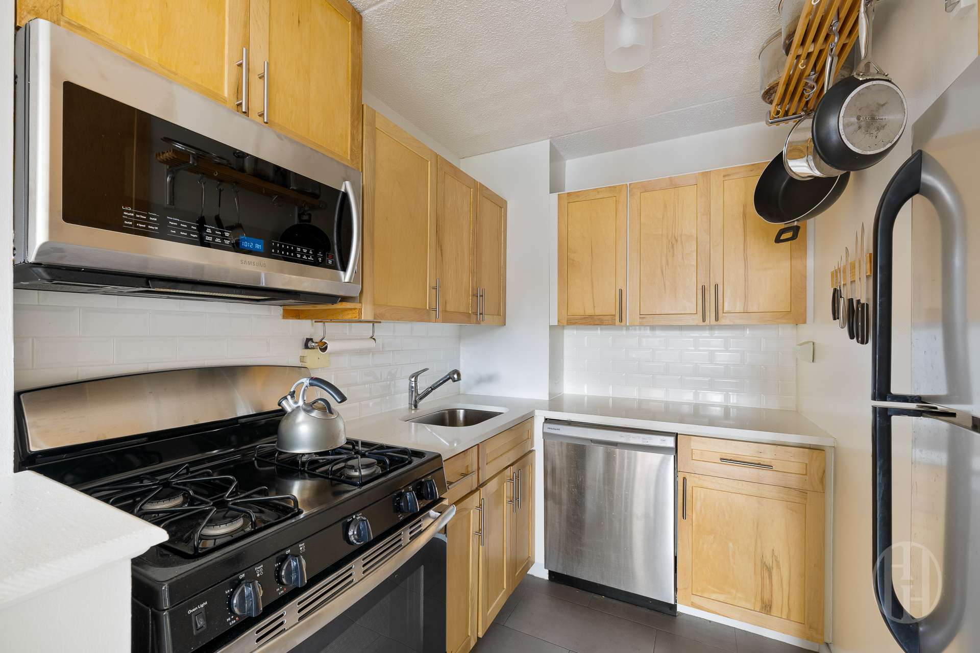 300 W 110th Street 6H