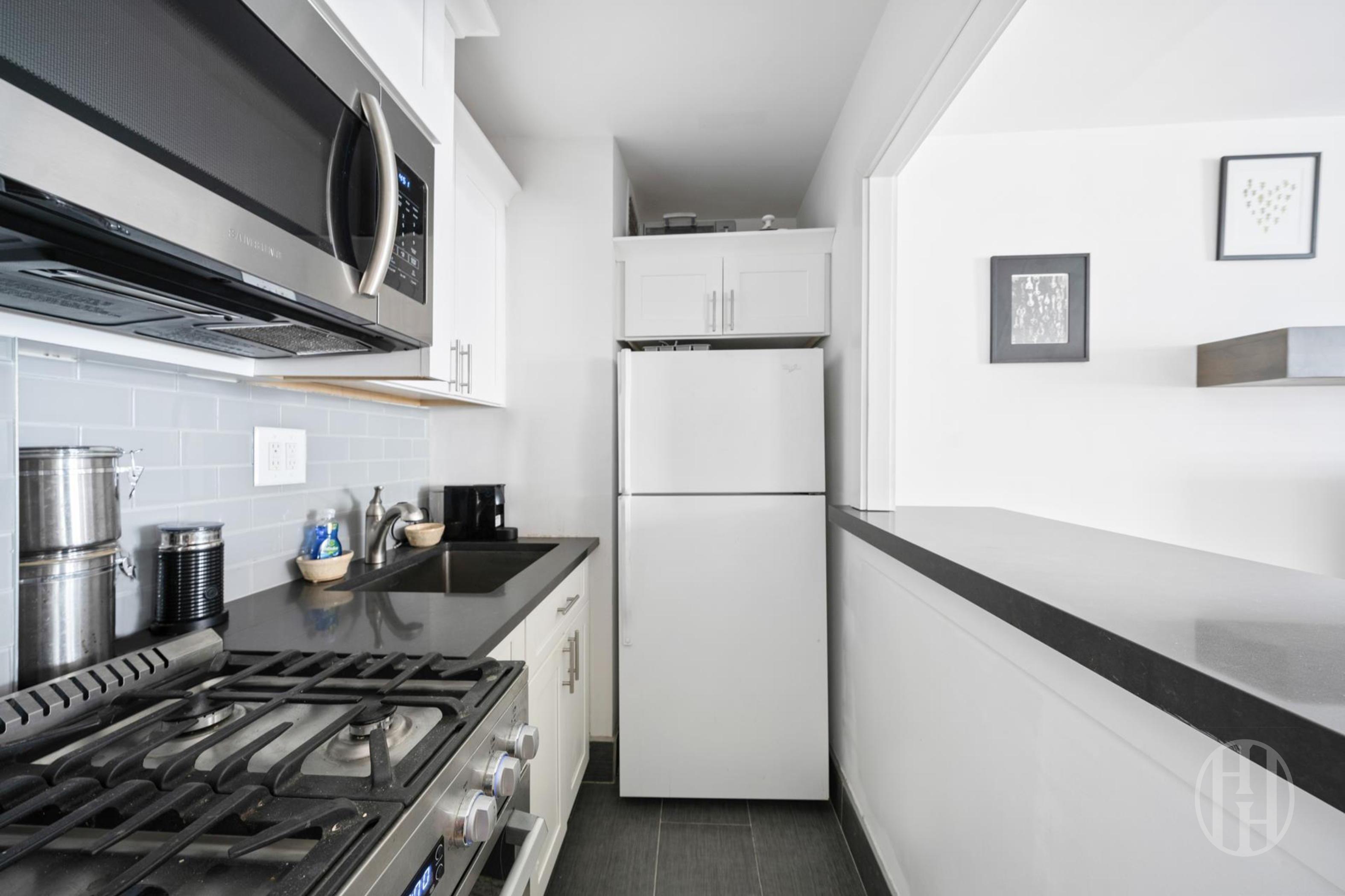 310 E 70th Street 5G